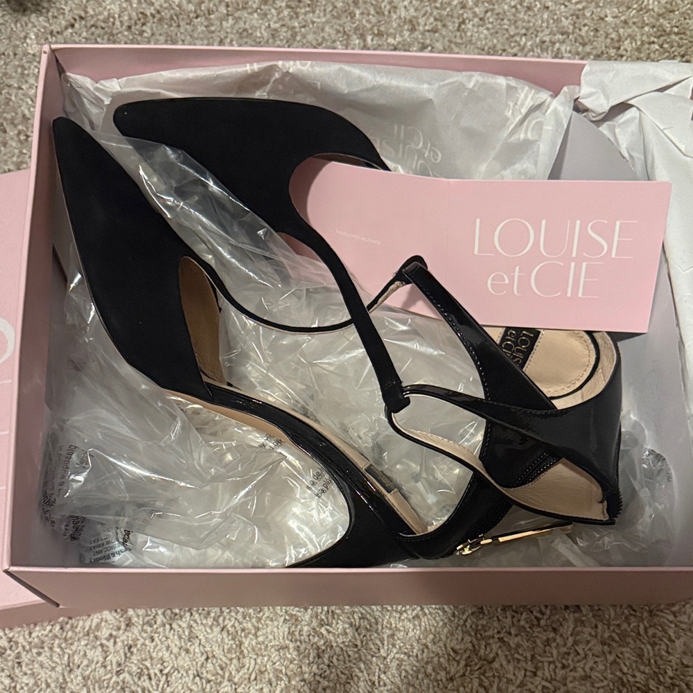 Louise et Cie Black Pointed Toe Heels